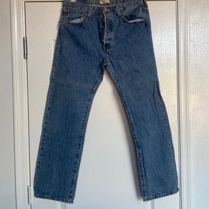 Levi’s straight leg button fly 501 jeans